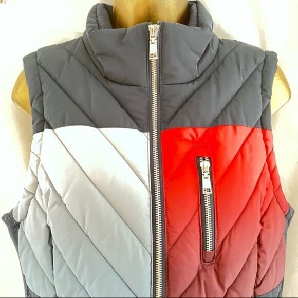 Tommy Hilfiger Puffer Vest M Ombré Quilted Outdoors Zip Pockets Ski Packable - Picture 5 of 11
